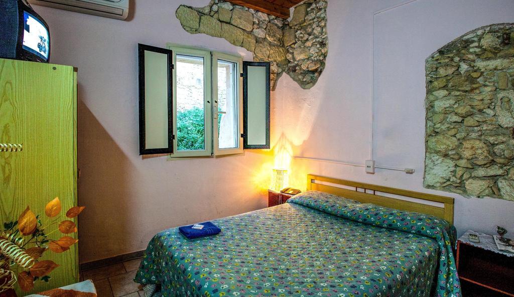 Albergo Aurora Cagliari Rum bild